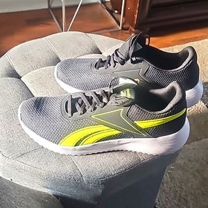 Mens black running shoes